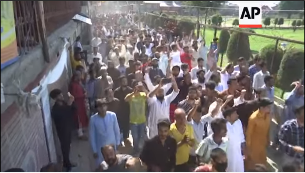 Screenshot from AP video showing the same location as the one shown in a part in Arif Alvi Video.