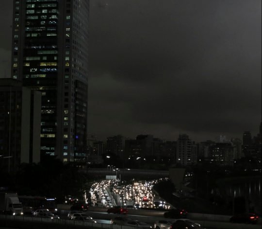Dark sky at Marginal Pinheiros Avenue region, the west of Sao Paulo, Brazil due to Smoke from Amazon Fire